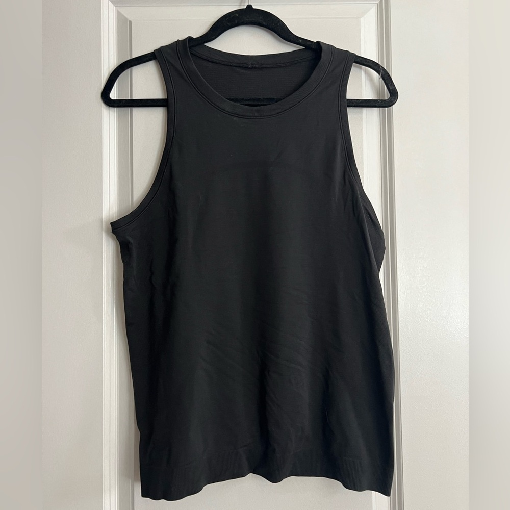 Lululemon black tank top